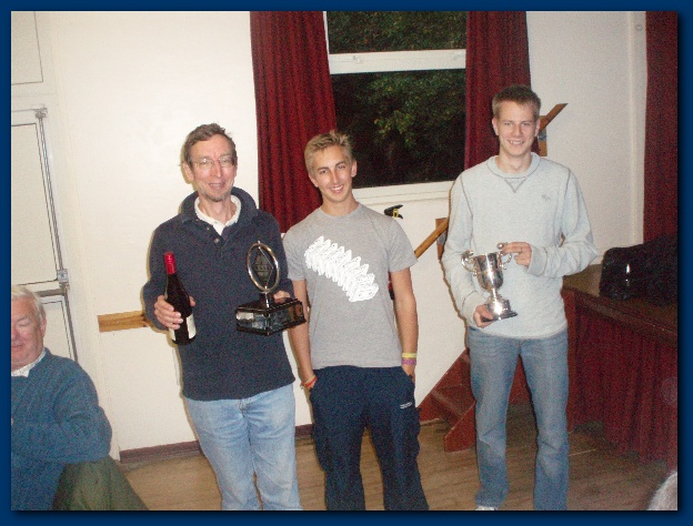 600x449 pixels (130K)